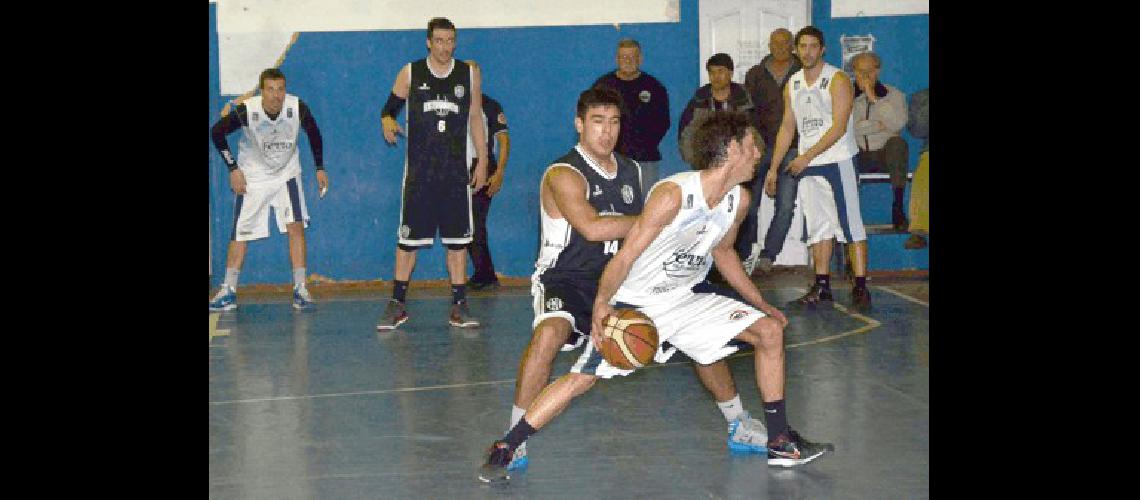 Ferro Carril Sud se hizo fuerte anoche como local en el gimnasio Ricardo De la Vega 
