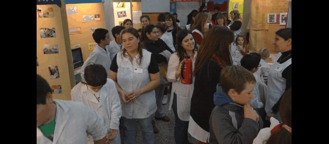 MÃs de 40 proyectos participaron de la Feria Distrital de Ciencias 