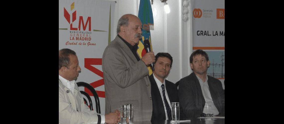 Ayer se llevÃ³ a cabo el acto de inauguraciÃ³n de la lÃ­nea de 33 kv entre La Madrid y Coronel SuÃrez 