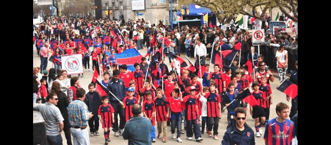 El club LilÃn tuvo una de las delegaciones mÃs movilizadas y numerosa 