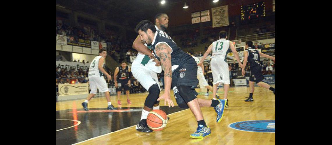 El equipo de JosÃ© Luis Pisani derrotÃ³ a los de Caballito en la primera fecha en OlavarrÃ­a por 72-71 