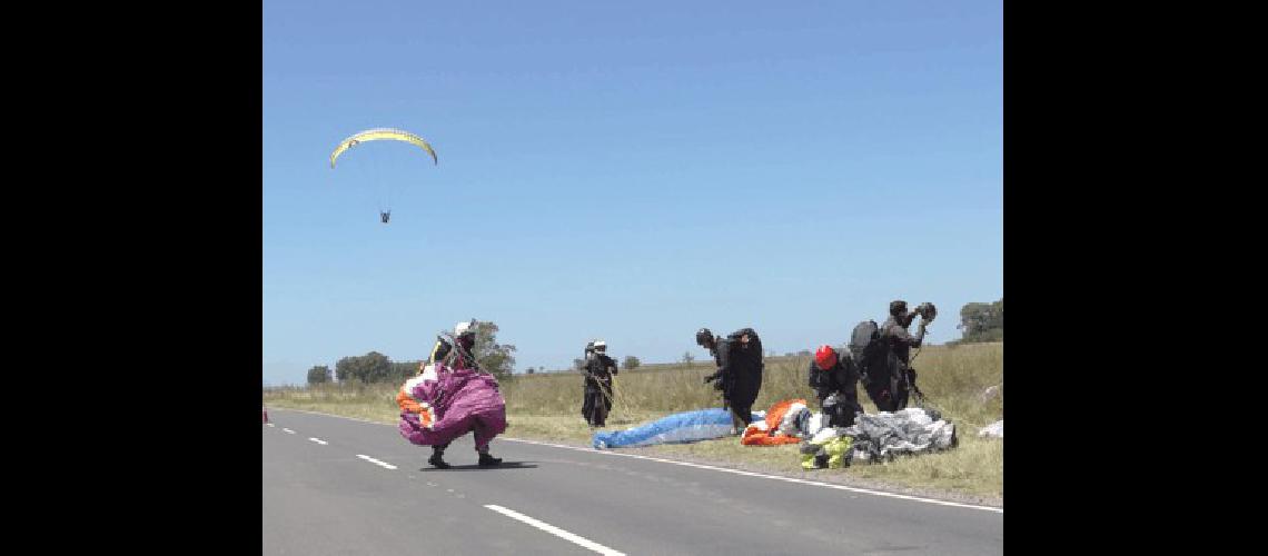 MÃs de 60 parapentistas se sumaron a la quinta ediciÃ³n de la Semana del Cross 