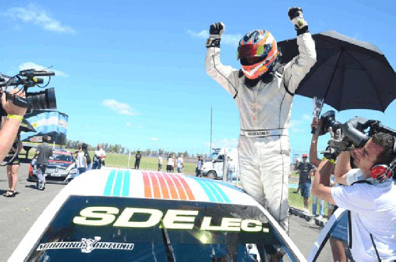 Mariano Altuna ganador en ParanÃ es uno de los tres punteros que tiene Top Race V6 