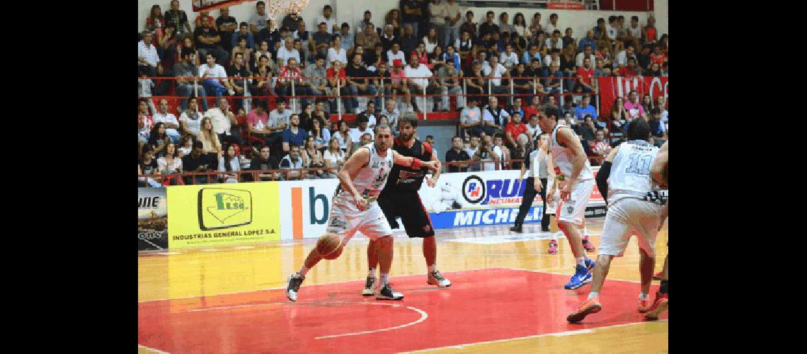 Estudiantes sufriÃ³ una amplia derrota en el segundo juego y maÃ±ana intentarÃ� seguir vivo en el TNA 