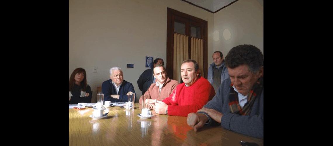 El FTPLM asesorado por el abogado HÃ©ctor Bertoncello hizo la presentaciÃ³n judicial para que se investigue irregularidades en dos obras que realizÃ³ el Municipio durante 2013 