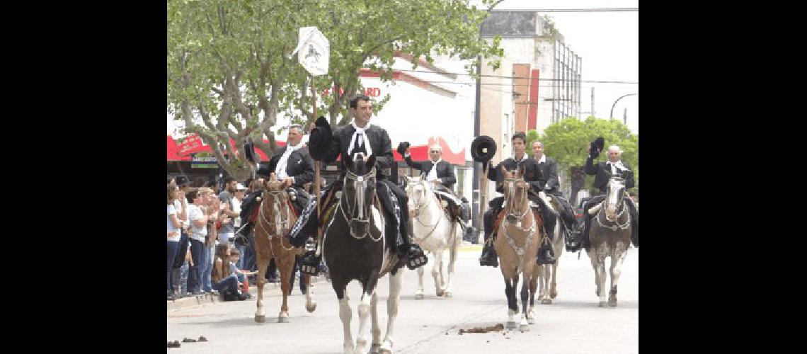 Llegaron delegaciones desde Urdampilleta Benito JuÃrez Pringles Laprida y La Colina 