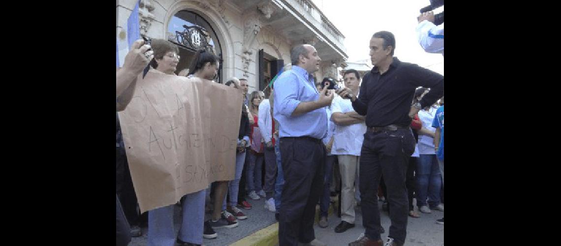 El detrÃs de escena- muchos se acercaron a observar y apoyar la iniciativa 