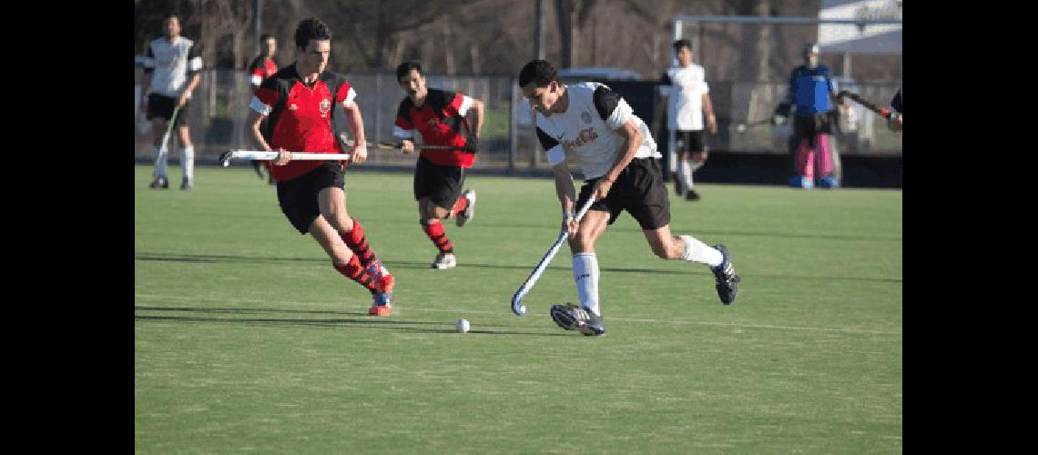 Claudio Alcaza naciÃ³ en Estudiantes Ahora intentarÃ llevar sus goles al Old Merchant Taylors inglÃ©s 