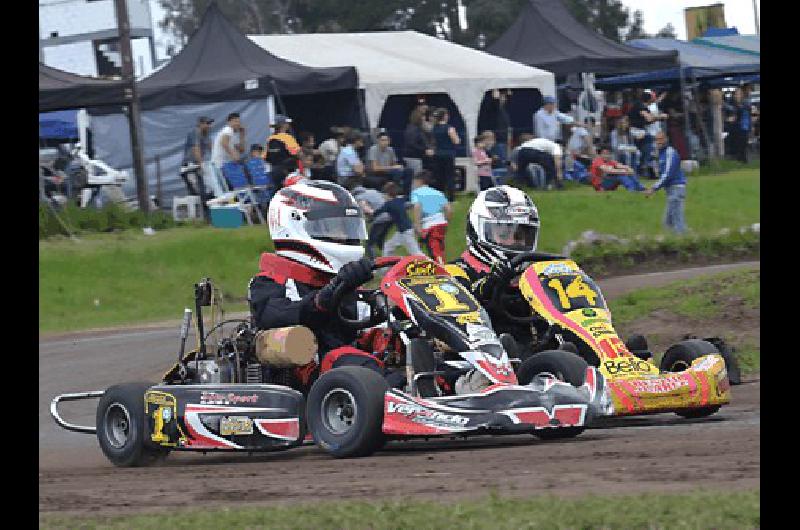 El campeÃ³n De Caseres estÃ arriba en el Playoff de Escuela 