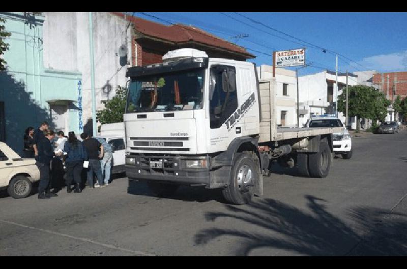 El accidente ocurriÃ³ sobre la avenida ColÃ³n entre DeÃn Funes y Laprida 