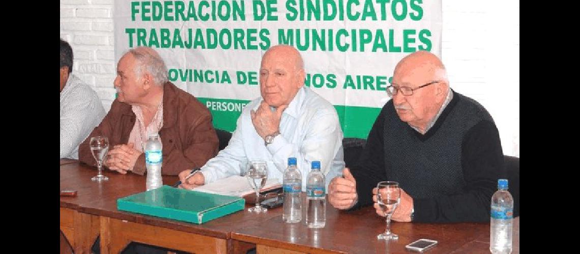 Oscar Ruggiero planteÃ³ que el sueldo bÃsico sea uniforme para toda la provincia 
