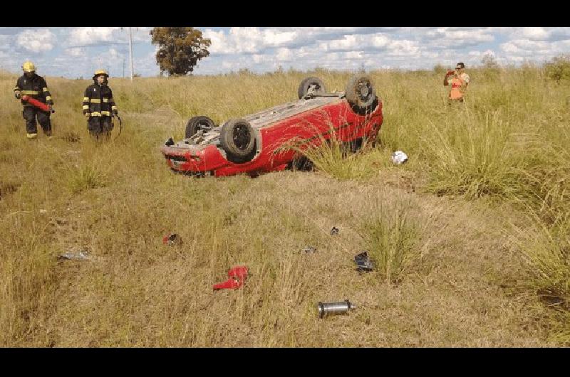 Dos jÃ³venes de Coronel SuÃrez se accidentaron cerca de La Colina 