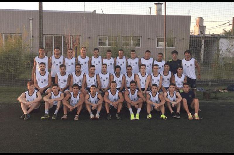 El plantel de Embajadores se prepara para el debut que serÃ allÃ por el 5 de febrero 