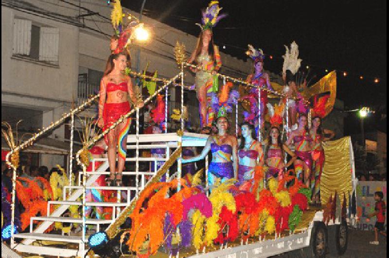 Esta noche serÃ elegida Miss Carnaval 2017 