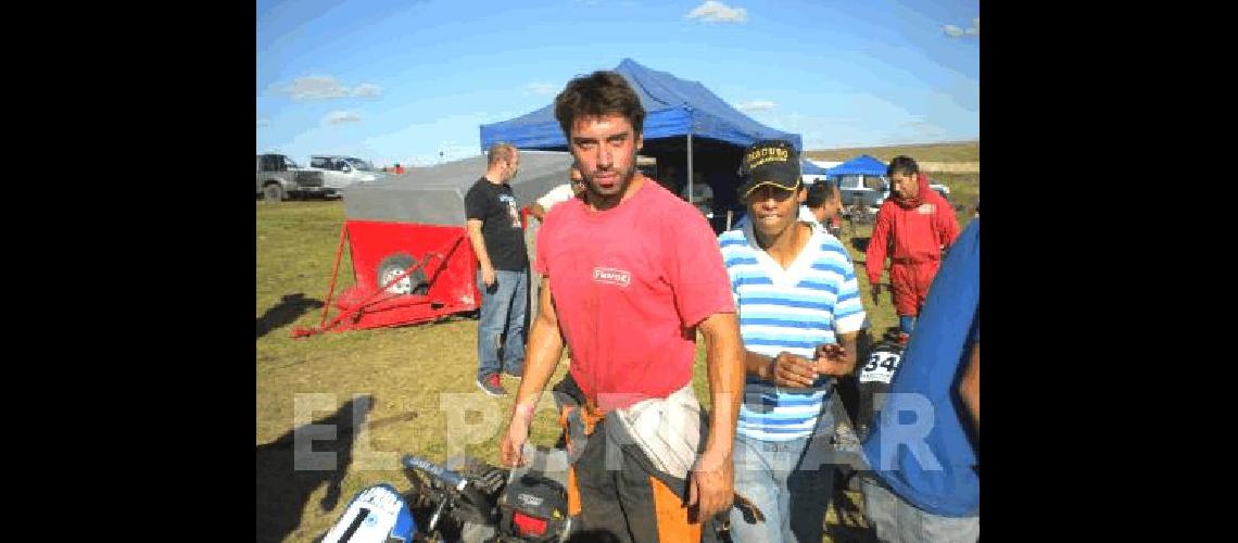El campeÃ³n de Laprida Jonathan Bordacahar el mÃs rÃpido en Directo 125 cc 