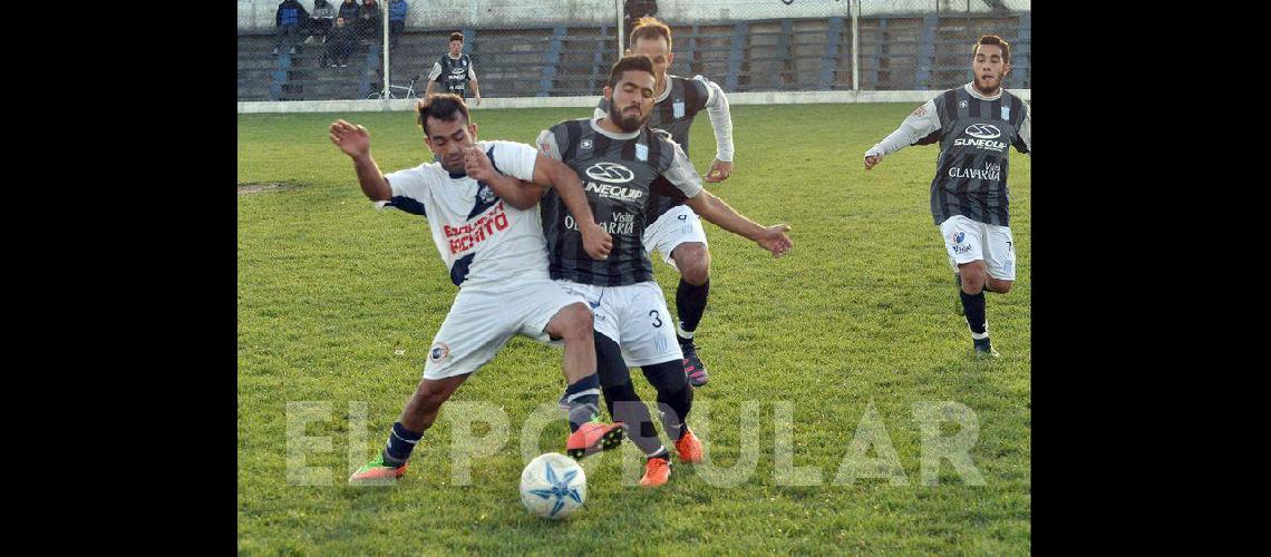 Relato fotograacutefico de una definicioacuten para los rivales del riel