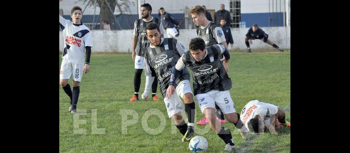 Relato fotograacutefico de una definicioacuten para los rivales del riel