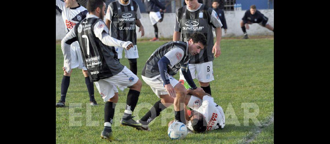 Relato fotograacutefico de una definicioacuten para los rivales del riel