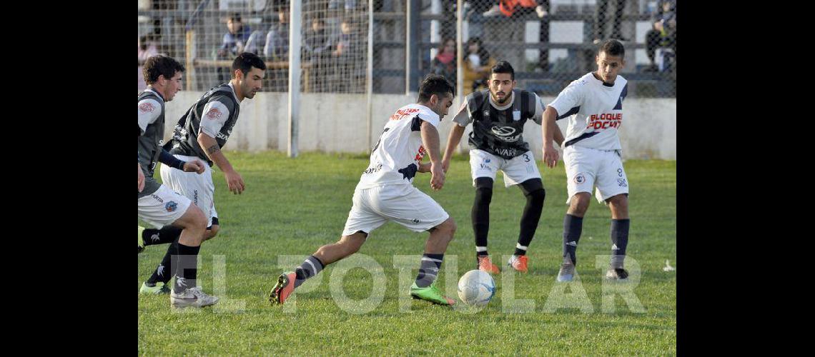 Relato fotograacutefico de una definicioacuten para los rivales del riel