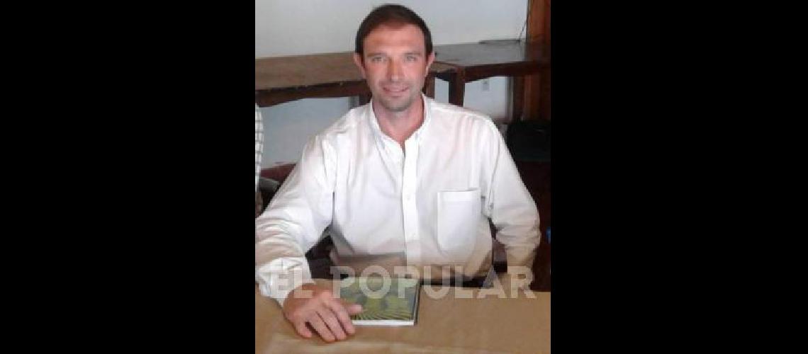 Mauro Estrabeau titular del Anses en Laprida 
