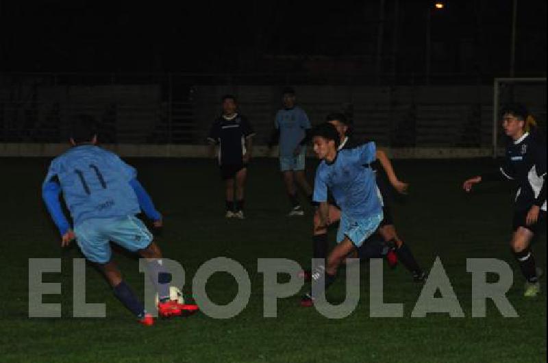 OlavarrÃ­a y Azul pusieron en marcha el ciclo Fue empate 2 a 2 en el grupo que tambiÃ©n integra Laprida 