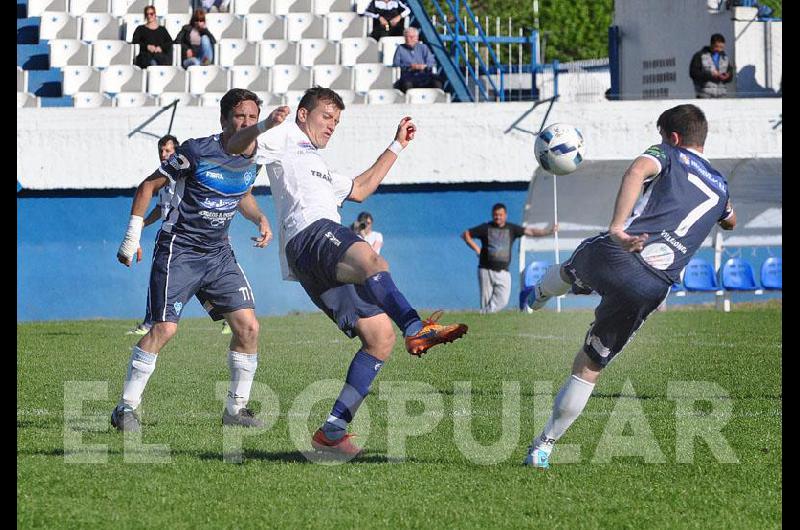 Racing deberaacute ganar para seguir en zona de clasificacioacuten