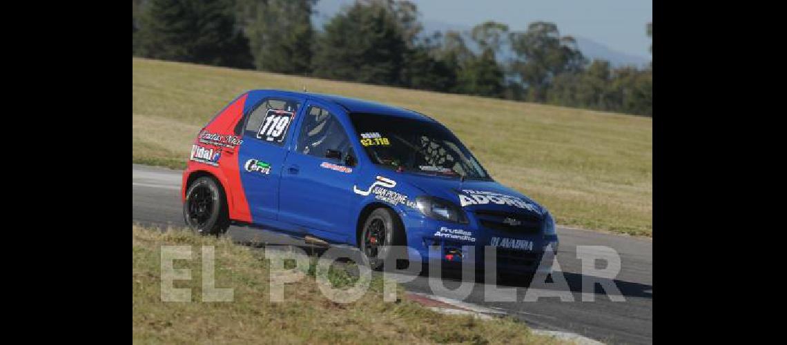 NicolÃs RojÃs estÃ entusiasmado por mejorar despuÃ©s de su debut en la Clase Dos 