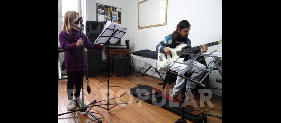 Una pequeÃ±a de 8 aÃ±os se presentarÃ en la quinta ediciÃ³n del Tango Culb Local junto con profesores del Complejo Cultural 