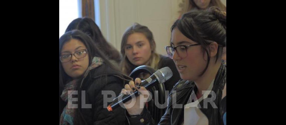 Los jÃ³venes debatieron sobre distintas problemÃticas que los atraviesan en las escuelas y en la vida particular 