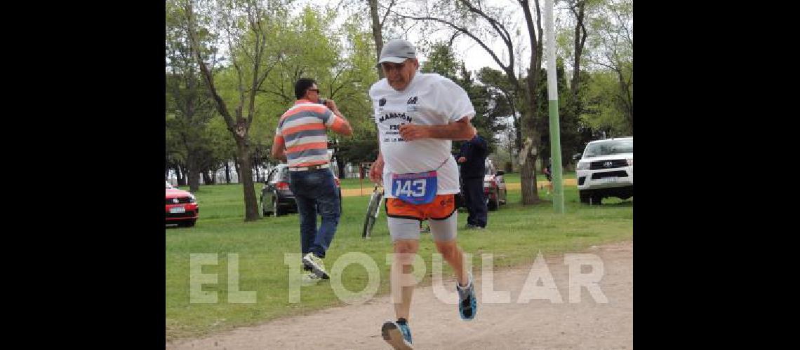 Fernando Lujan con 71 aÃ±os fue el competidor mÃs longevo y se anima a seguirles el ritmo a deportistas mÃs jÃ³venes 