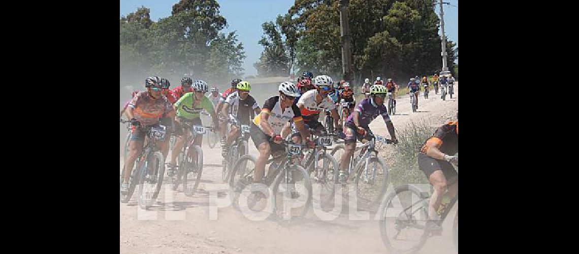 MÃs de 100 competidores se dieron cita e la tradicional competencia de mountain bike lamatritense 