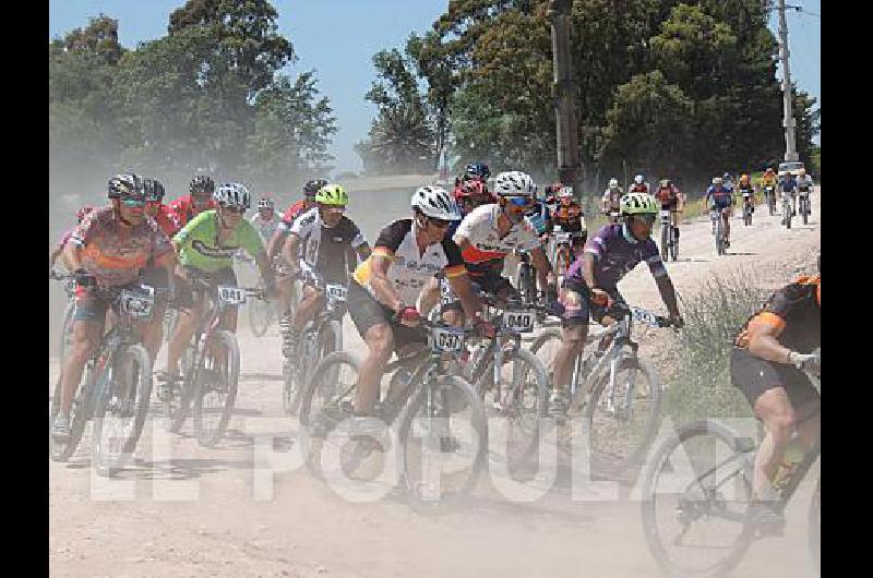 MÃs de 100 competidores se dieron cita e la tradicional competencia de mountain bike lamatritense 