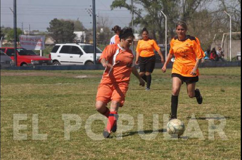 En primera divisiÃ³n el torneo se juega en dos categorÃ­as 