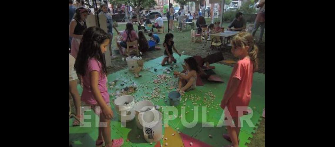 En la plaza hubo un espacio para juegos didÃcticos 