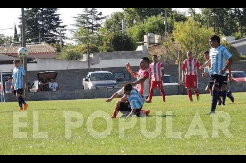 En un partido trabado y sin brillos Racing e Ingeniero empataron 1 a 1 