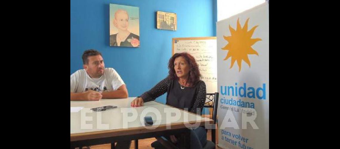 Julio Castellanos y Silvia Caballero presentaron el ciclo de charlas que darÃn inicio esta noche en el PJ de La Madrid 