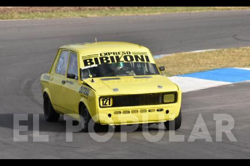 Emanuel Bibiloni con la mecÃnica de CrevatÃ­n hizo el mejor tiempo en la Monomarca 