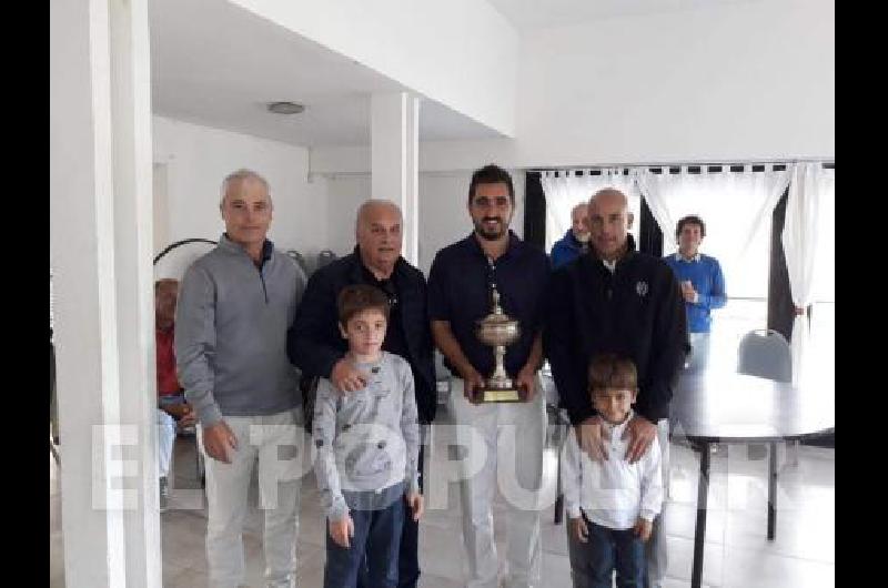 La familia Lamas fue parte de la entrega de premios GarcÃ­a Pinto fue el ganador 