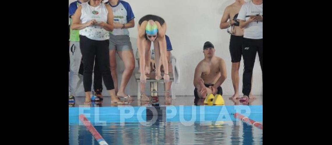 La Madrid sumÃ³ varios finalistas a Mar del Plata en nataciÃ³n entre ellas AylÃ­n Garay 