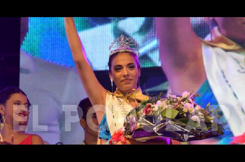 La representante de LilÃn fue coronada en el cierre de los Carnavales Regionales de Laprida 