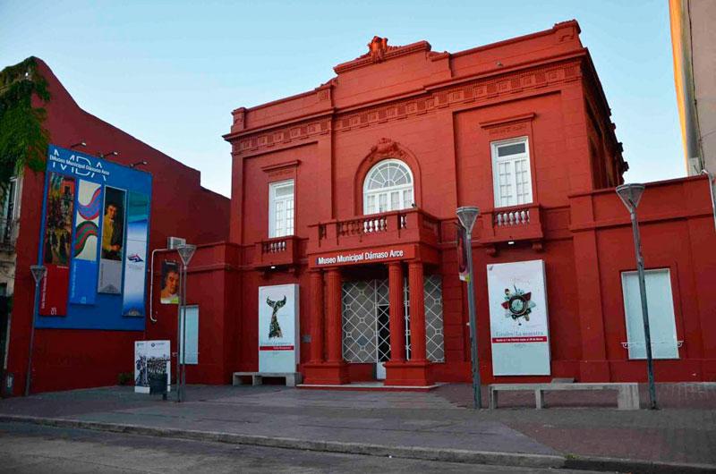Convocatoria para participar de Ellas en el Dmaso Arce