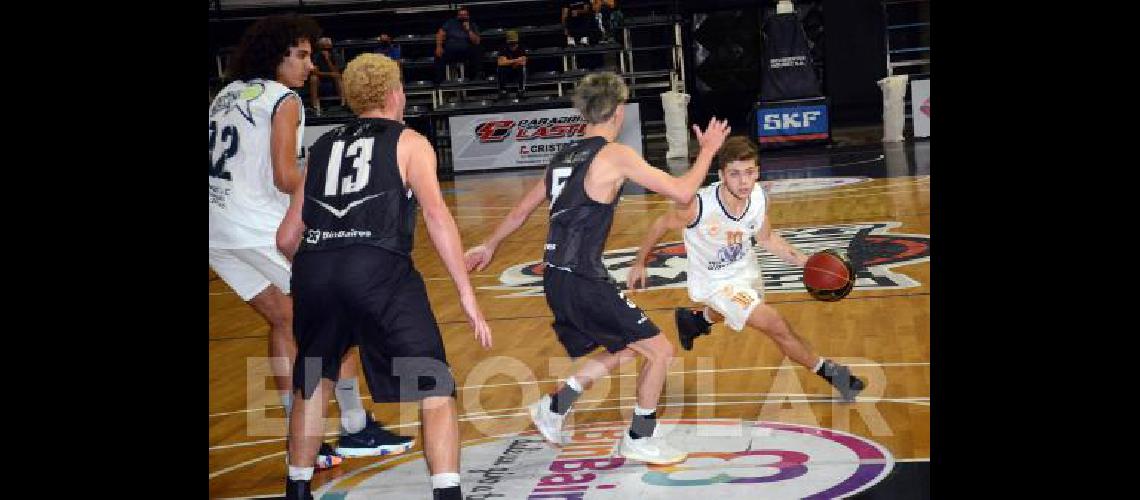 Racing A Club viene de ganarle el clÃ�sico a Estudiantes 85 - 64 el pasado sÃ�bado 