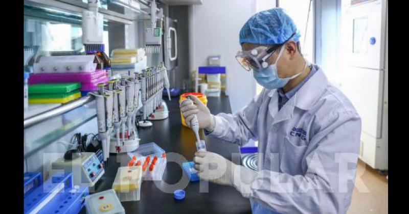 Variante Ómicron Ms contagiosa aunque menos letal se impone con récord en los casos