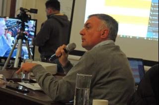 Fabin Menéndez explicó por qué el FdT no discutió el Presupuesto en el Concejo