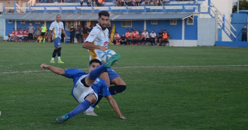 Ferro viene de dejar en el camino a Alvear Ahora ir ante el otro equipo pampeano