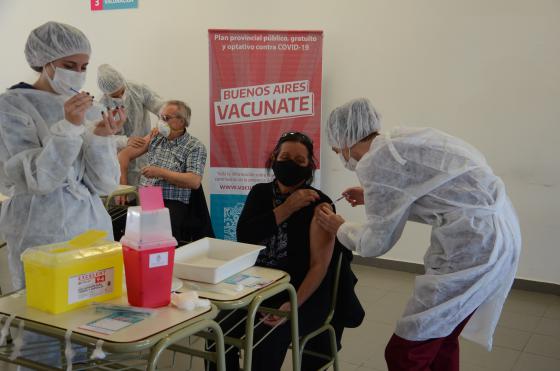 Hoy vacunaron contra el Covid por uacuteltima vez en el Centro Cultural Universitario