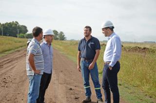 Invertiraacuten 32 millones de pesos en mantenimiento de caminos rurales