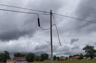  Los vecinos de los barrios Lourdes y 4 de Octubre estn hace una semana sin internet ni telefono por un robo de cables