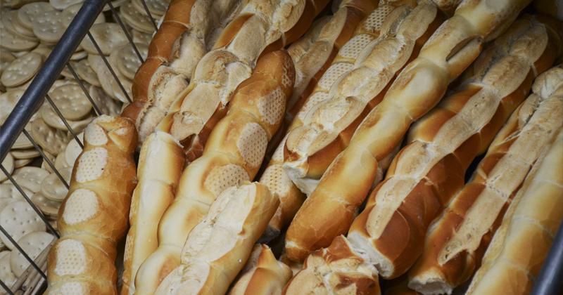 Los precios del pan y de los productos panificados aumentarn entre 20-en-porciento- y 25-en-porciento- a partir del lunes