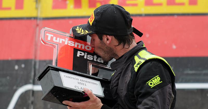 Santiago Tambucci se consagró campeón de la Clase 1 y ahora llevar el Nº 1 durante toda la temporada